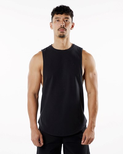 Alphalete Fitted Performance Tank Blackout | PH4917860