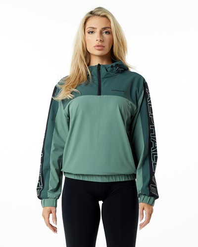 Alphalete Woven Performance Jacket Wild Sage | GB4217903