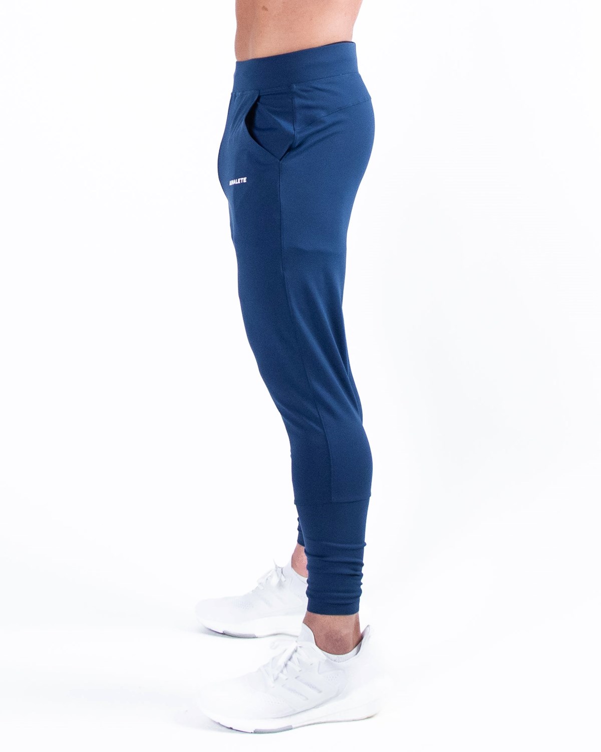 Alphalete 4-Way Stretch Jogger Blau | WZ2497061