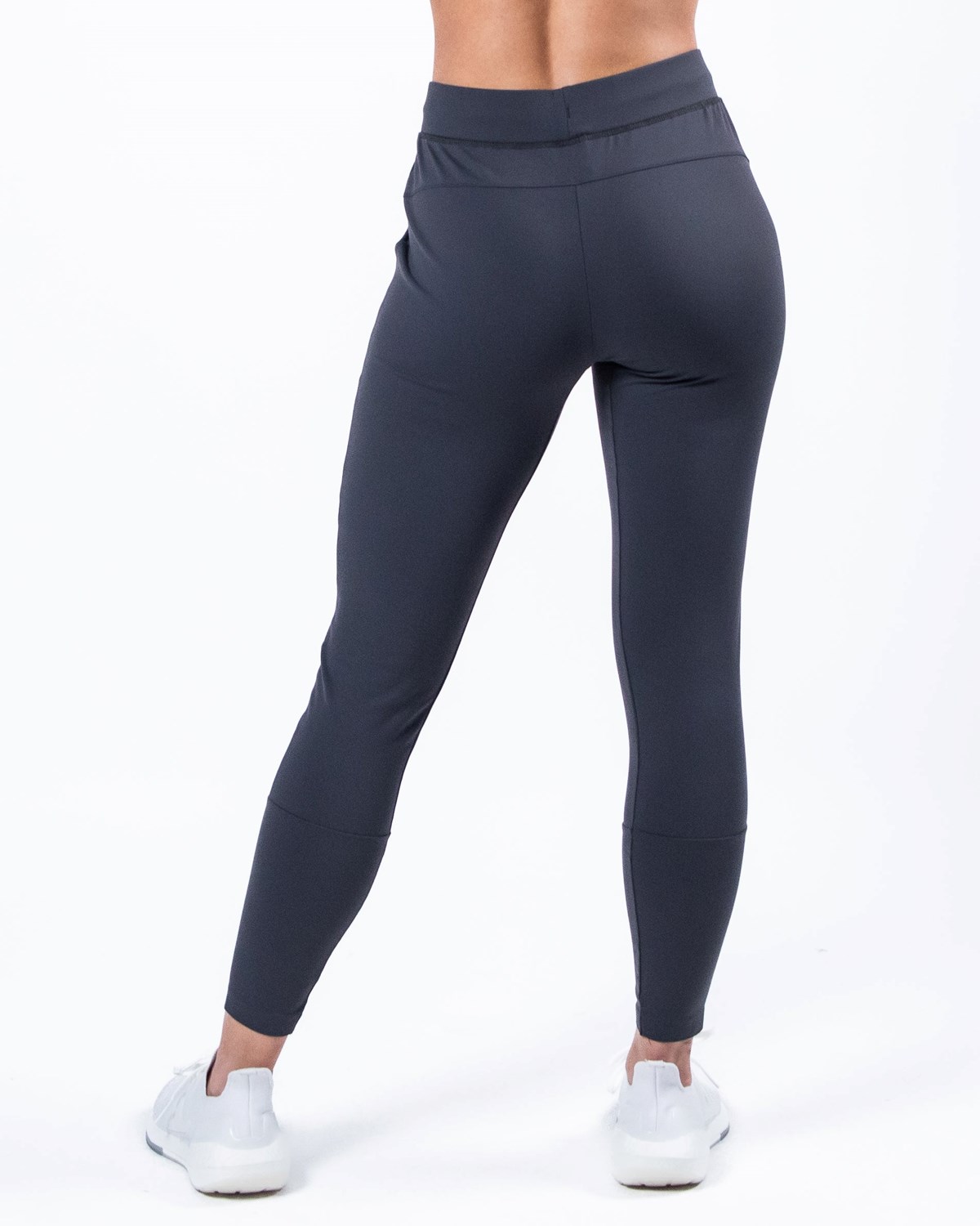 Alphalete 4-Way Stretch Jogger Charcoal | IS0763825