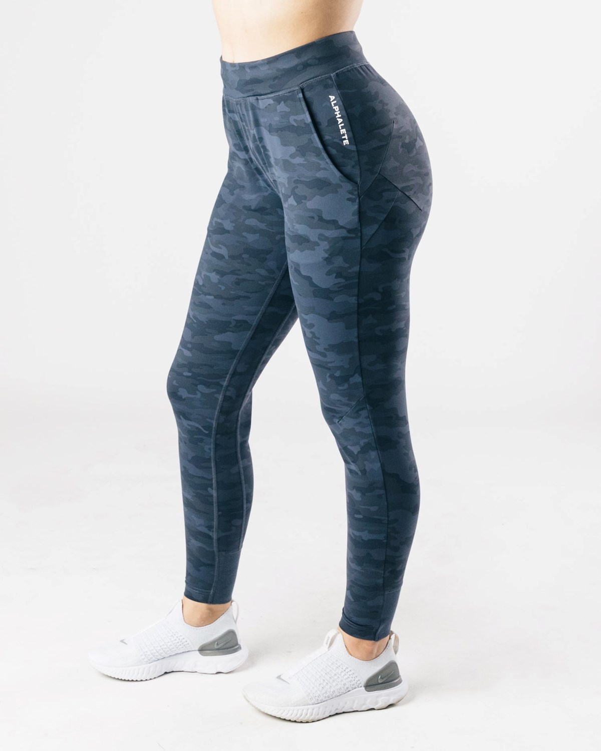 Alphalete 4-Way Stretch Jogger Dunkelnavy Camouflage | AM1472593