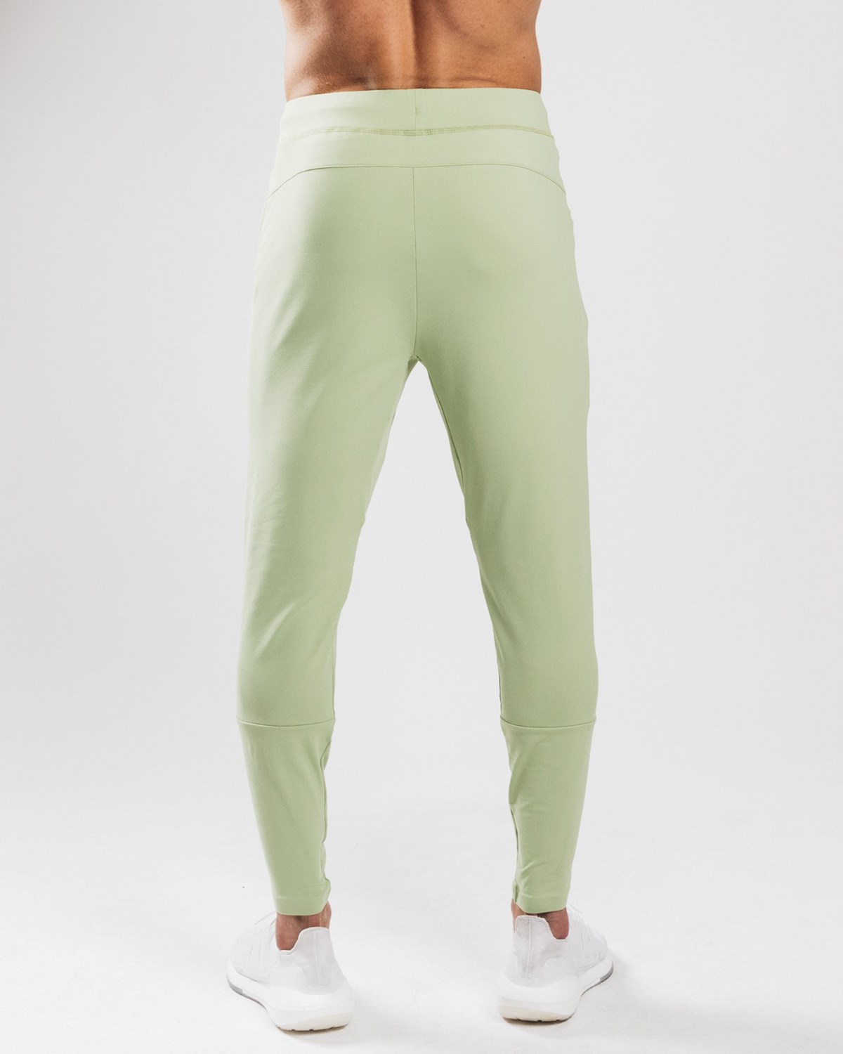 Alphalete 4-Way Stretch Jogger Frozen Spring | HF5390817