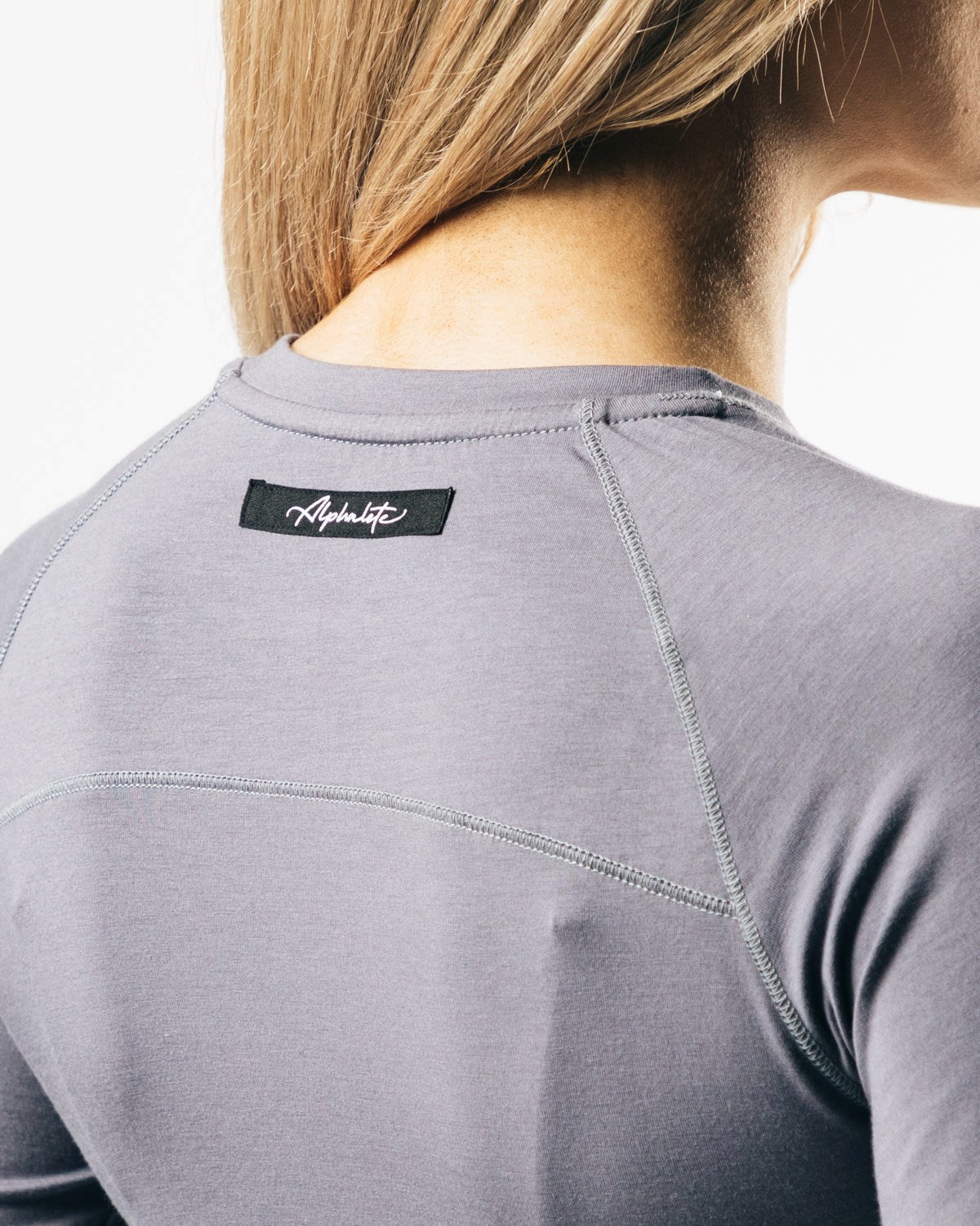 Alphalete Cropped Premium Long Sleeve Still Water | RF7803124