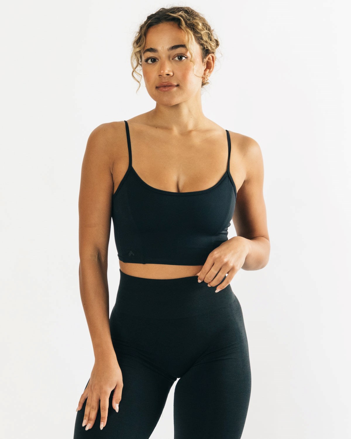 Alphalete Fitted Cropped Tank Schwarz | JC1427935