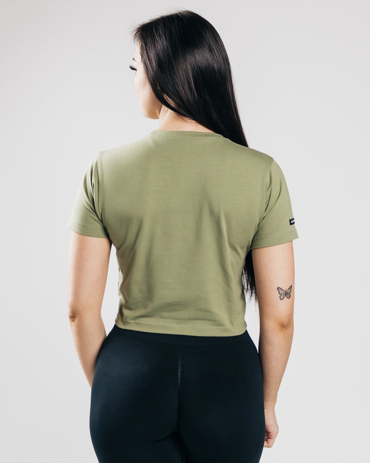 Alphalete Fitted Performance Crop Top Olivgrün | XQ8027564