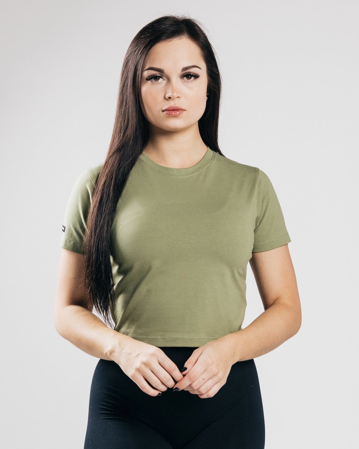 Alphalete Fitted Performance Crop Top Olivgrün | XQ8027564