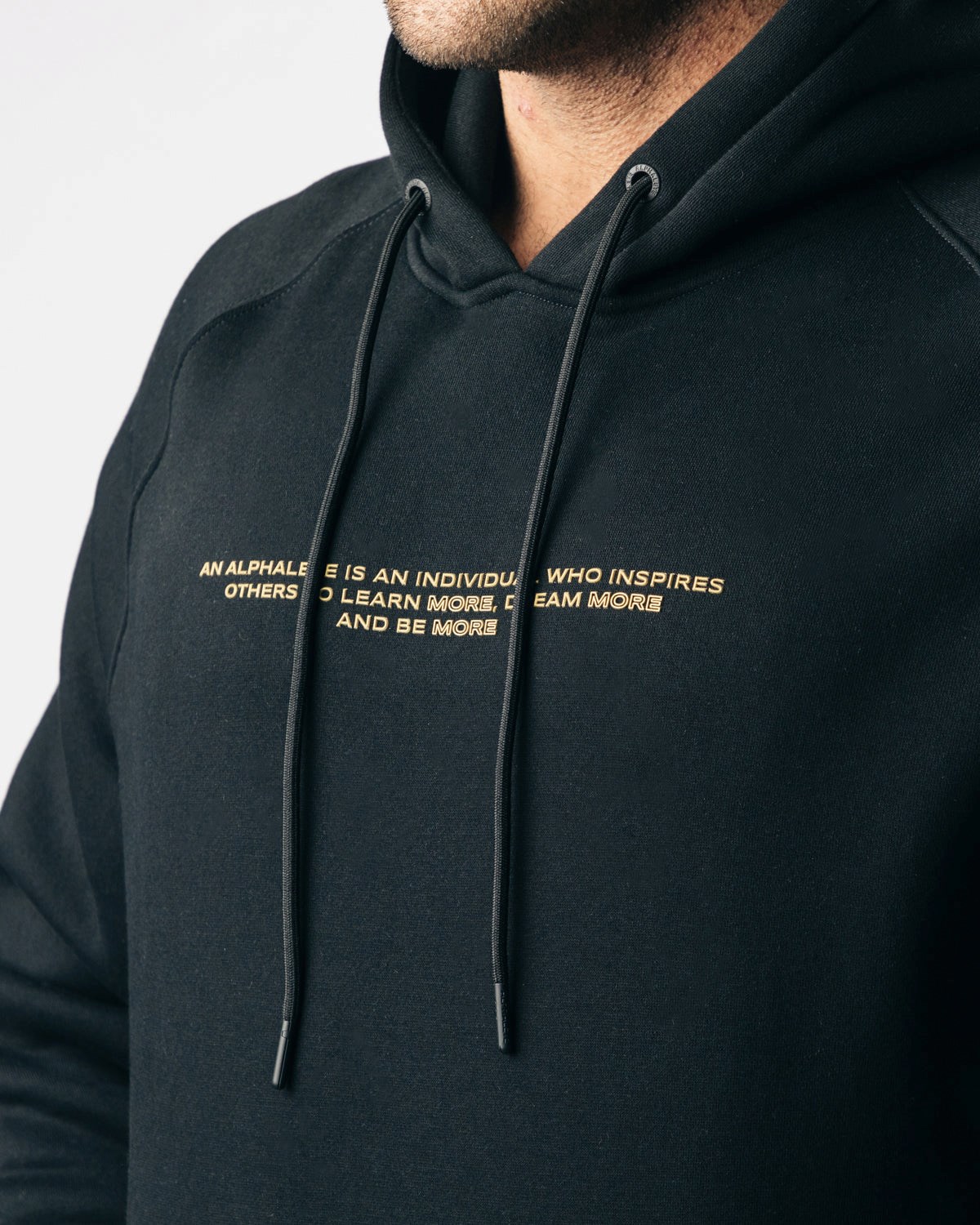 Alphalete Fitted Performance Hoodie Schwarz Gold | YU8591642