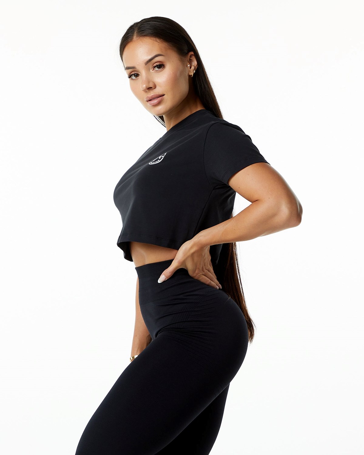 Alphalete Fitted Performance Kurzes Sleeve Crop Schwarz | WP6479532