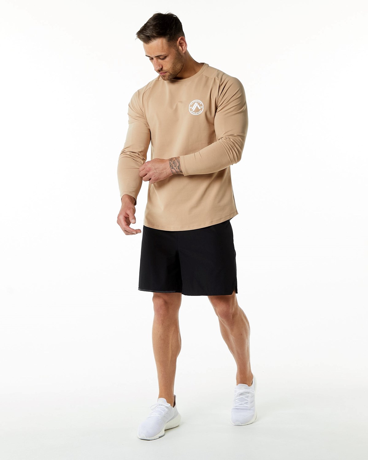 Alphalete Fitted Performance Long Sleeve Taupe | FO0791436