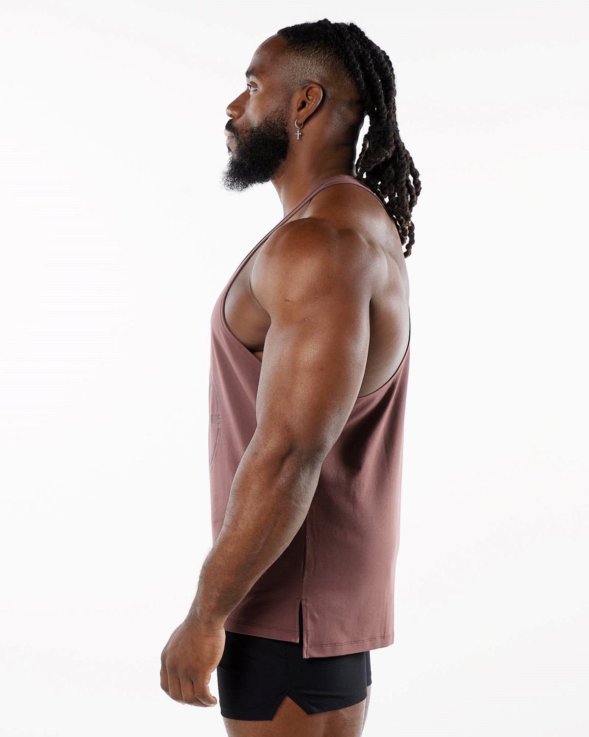 Alphalete Fitted Performance Stringer Merlot | IF4320671