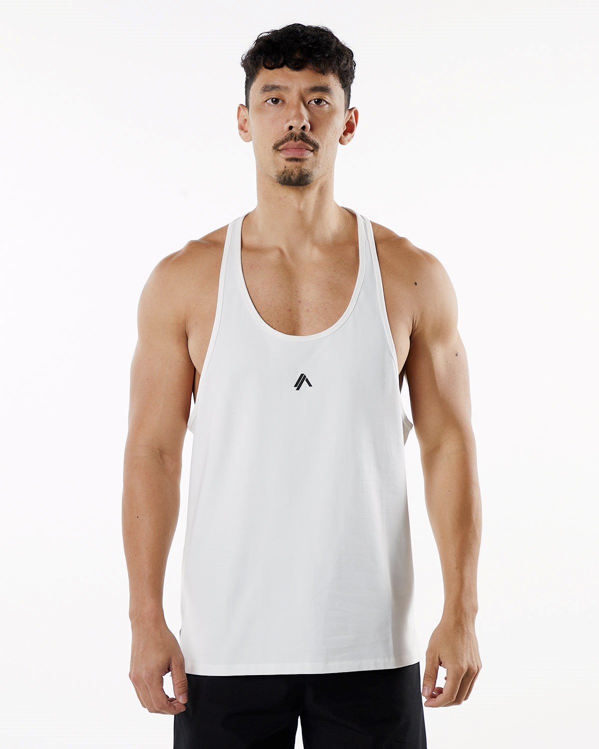 Alphalete Fitted Performance Stringer Weiß | JG5639708