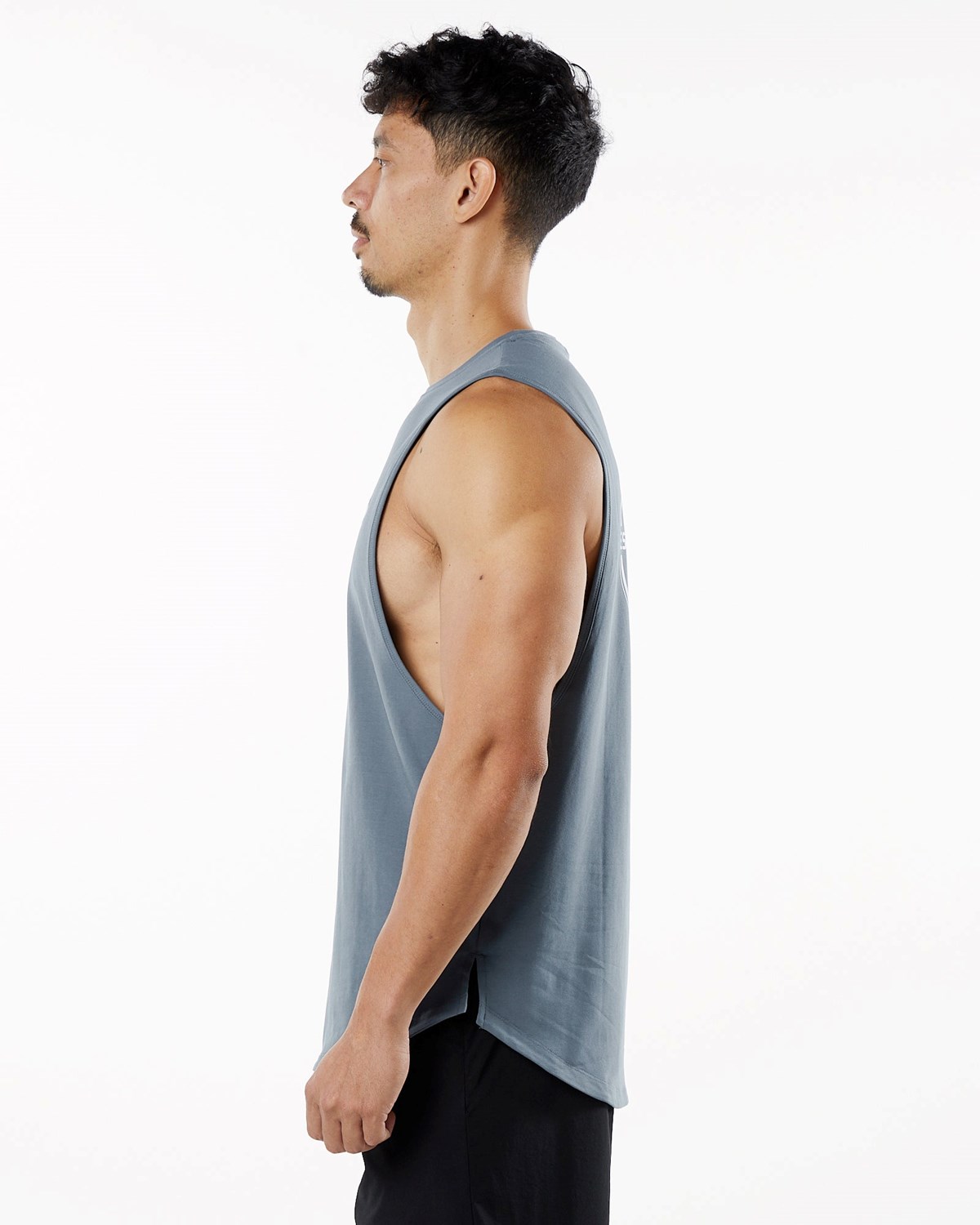 Alphalete Fitted Performance Tank Carbon | BW1902345