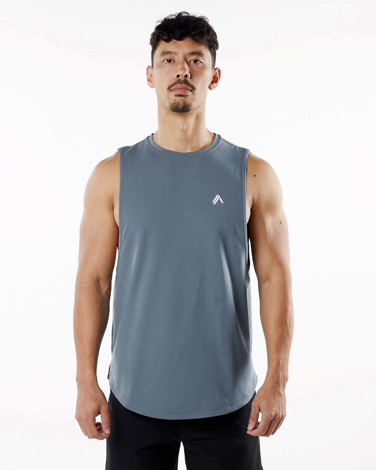 Alphalete Fitted Performance Tank Carbon | BW1902345