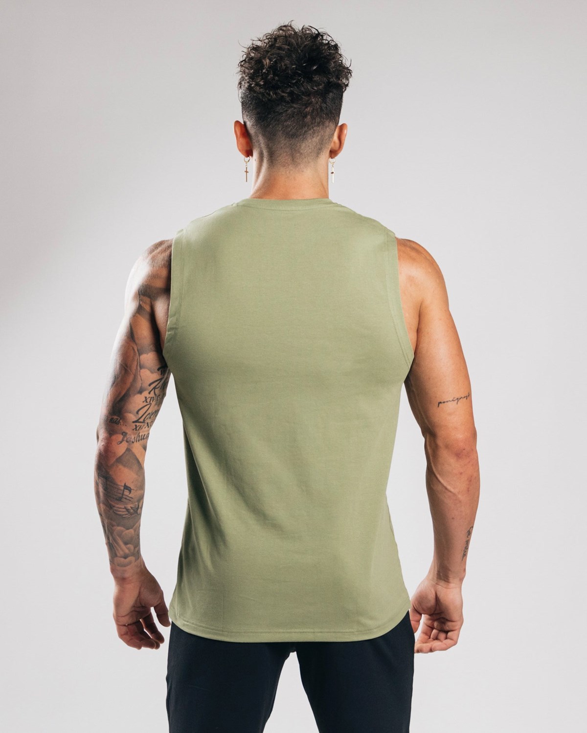 Alphalete Fitted Performance Tank Grün | SA8501362