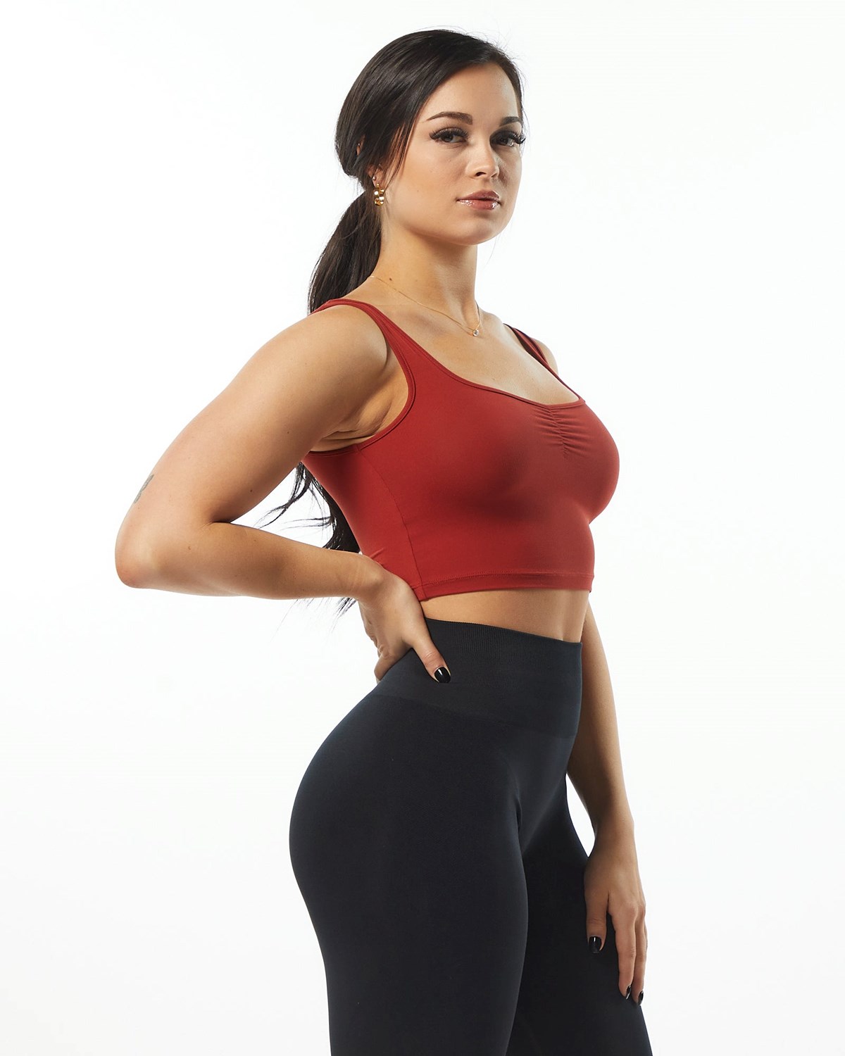 Alphalete Fitted Square Neck Tank Cherry | DT7853061