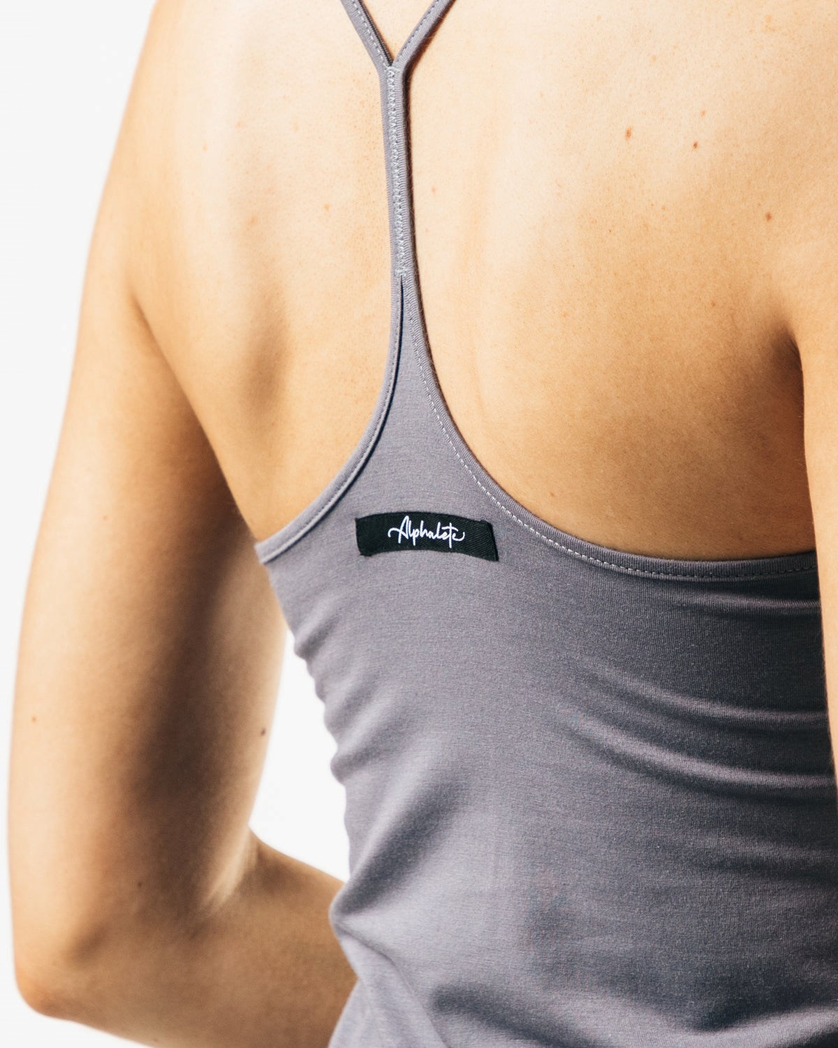 Alphalete Full-Length Premium Tank Still Water | JN4376819