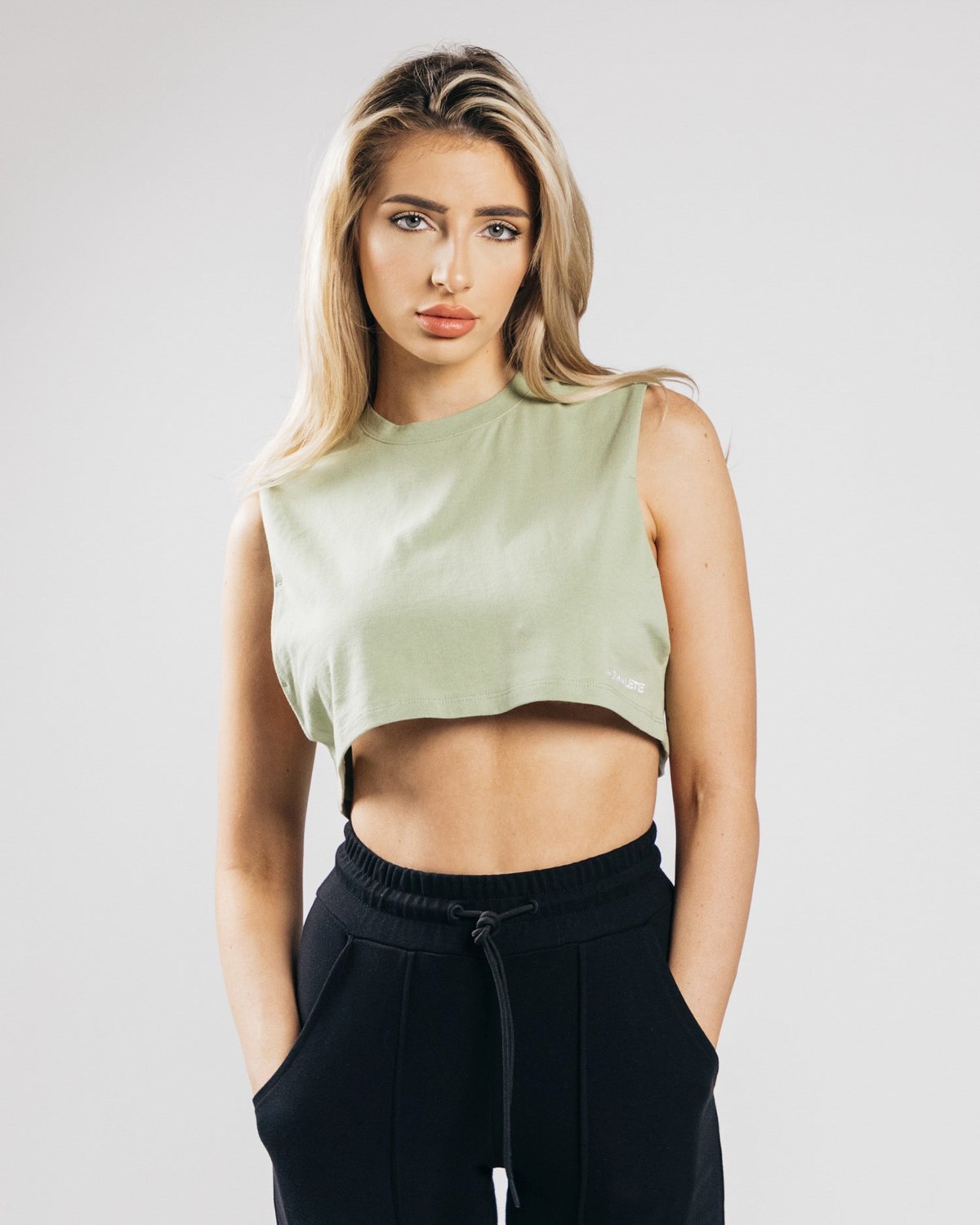 Alphalete Heavy Baumwoll Cropped Cutoff Matcha | LK5301697