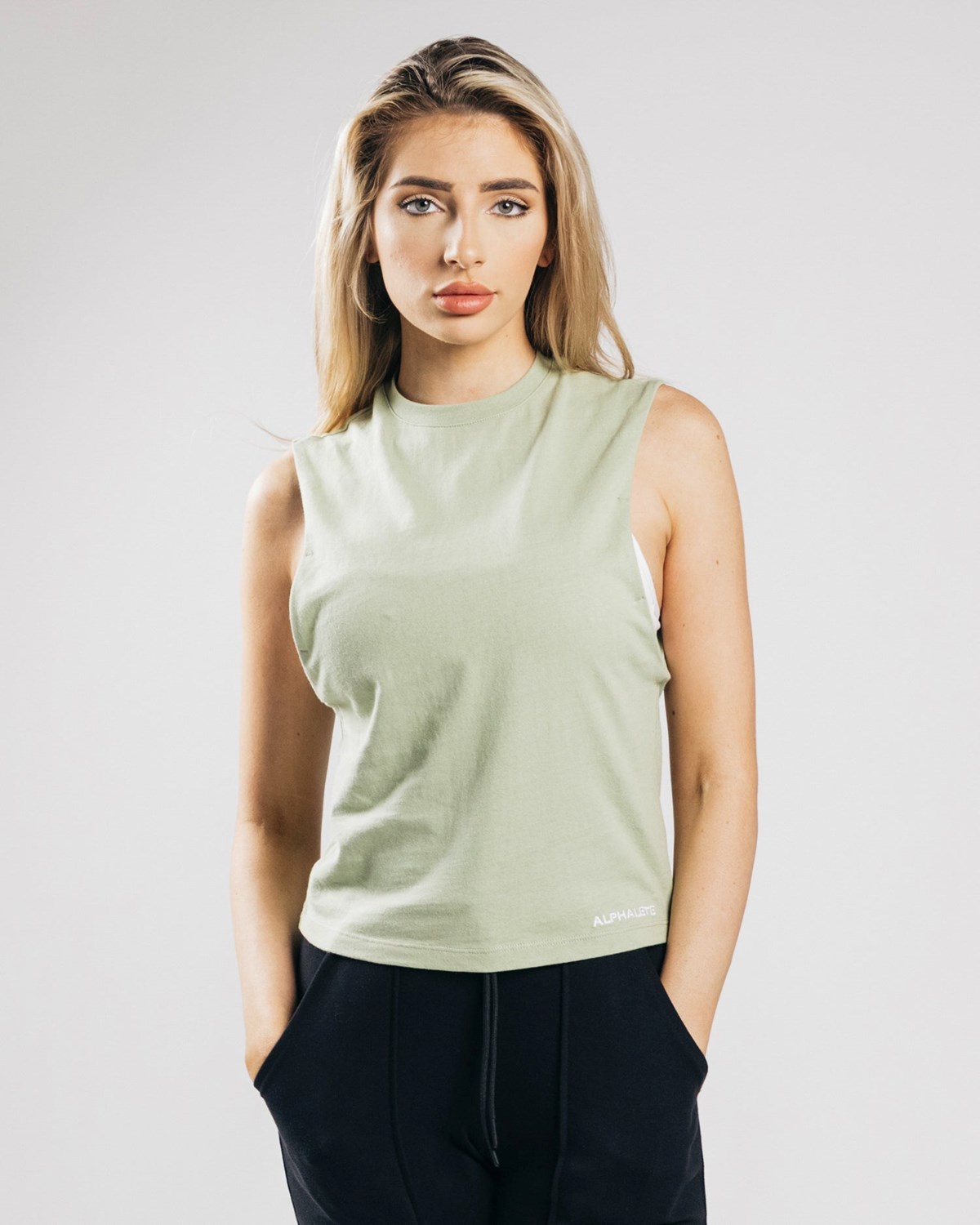 Alphalete Heavy Baumwoll Cutoff Matcha | WD2860719