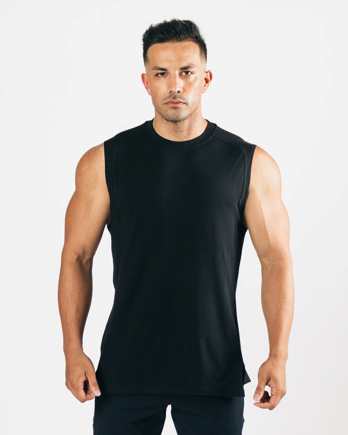 Alphalete High-Neck Premium Cutoff Schwarz | VZ0912768