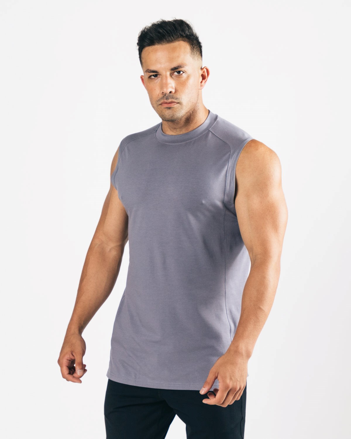 Alphalete High-Neck Premium Cutoff Still Water | UG3574192