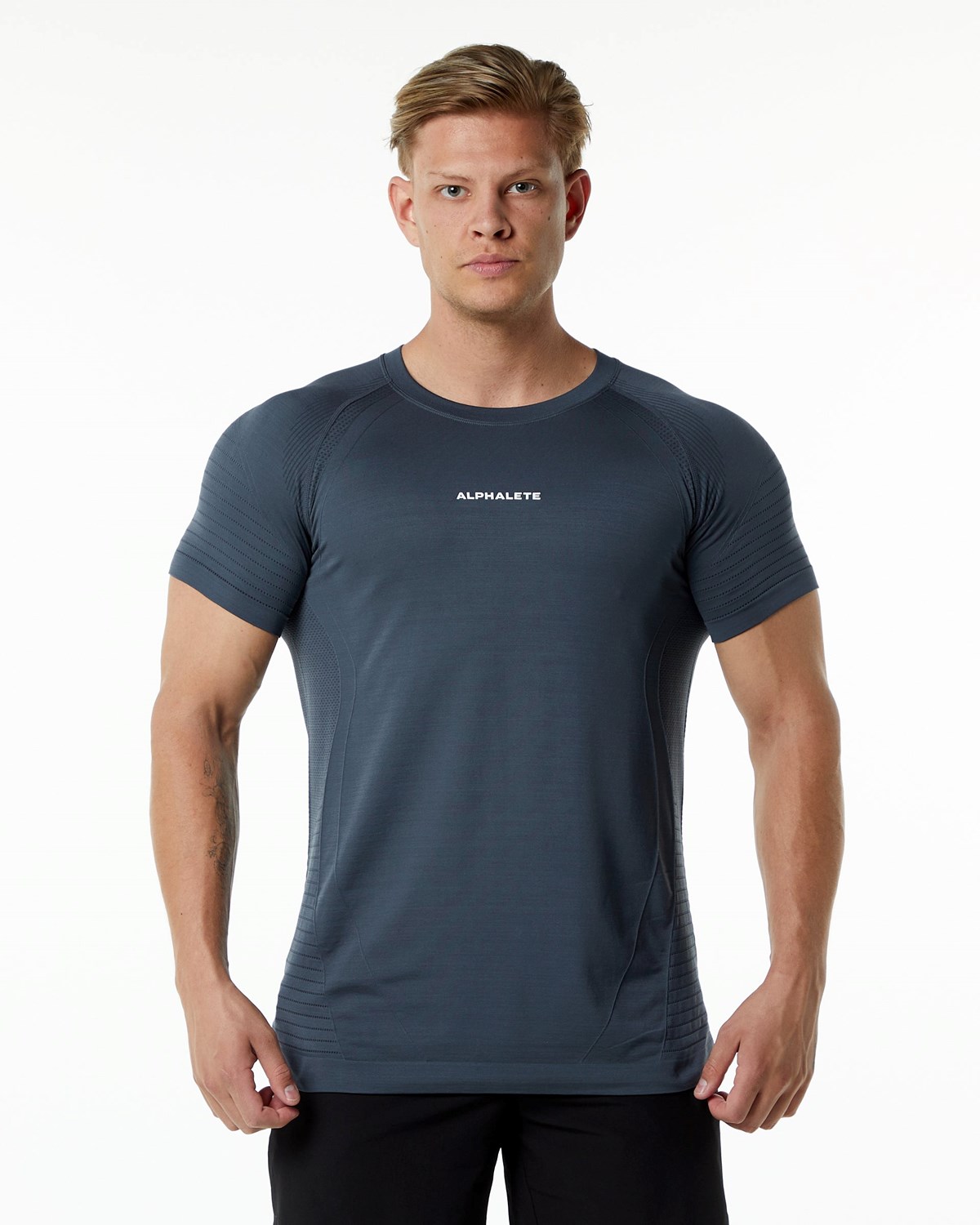 Alphalete High Performance Seamless Kurzes Sleeve Tee Carbon | GJ1023895