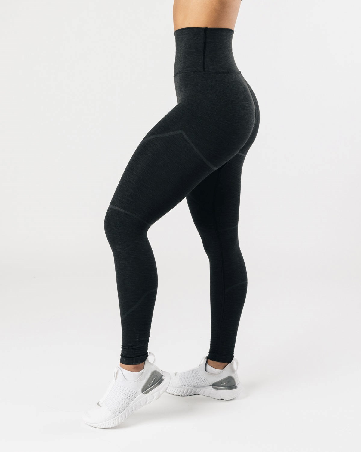 Alphalete High-Performance Seamless Legging Schwarz | YI8306729