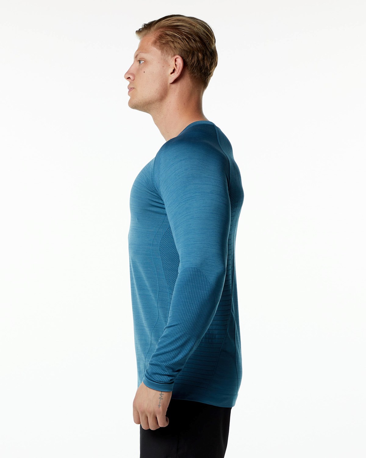 Alphalete High Performance Seamless Long Sleeve Tee Blau | DT7612958