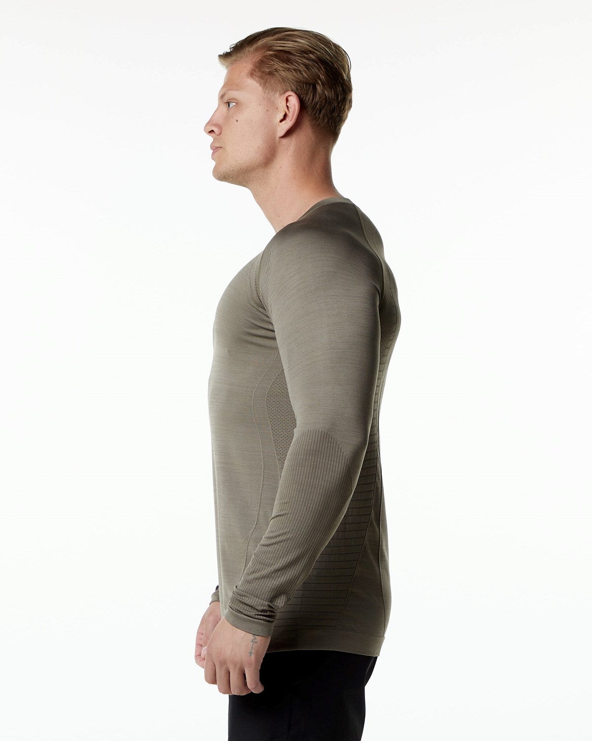 Alphalete High Performance Seamless Long Sleeve Tee Cedar | UX2954716