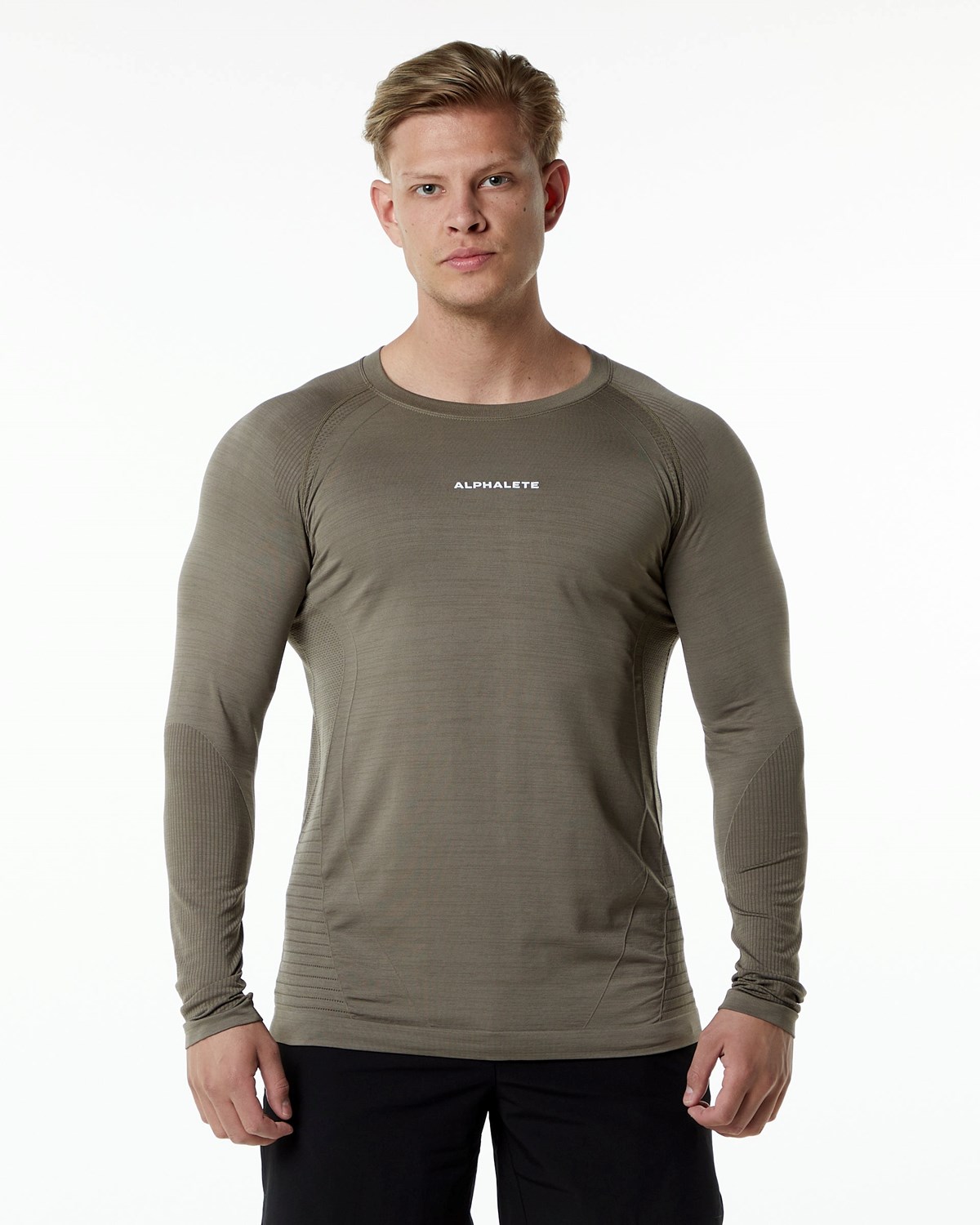 Alphalete High Performance Seamless Long Sleeve Tee Cedar | UX2954716