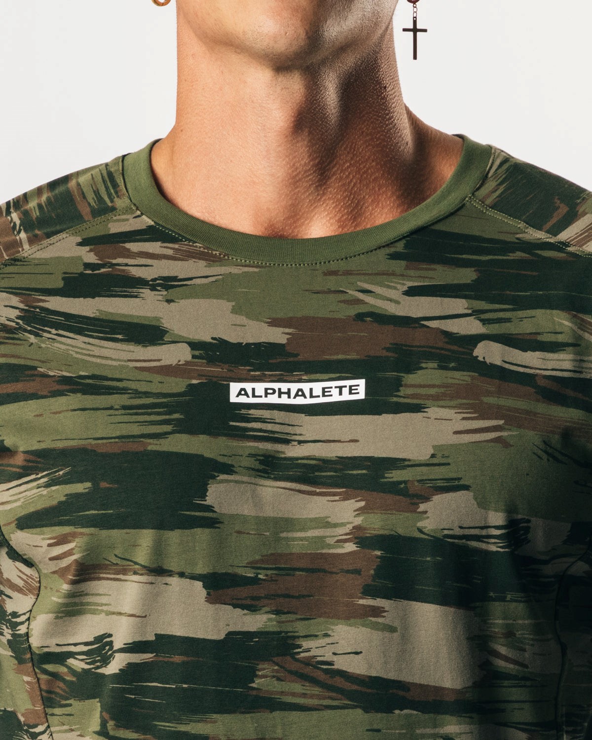 Alphalete High Performance Tee Olivgrün Camouflage | BN5271408