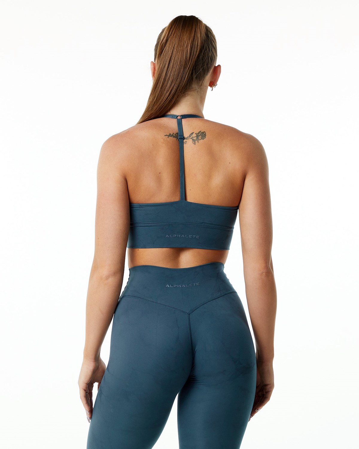 Alphalete Medium-Impact Luxury Sports Bra Blau | ME1346209