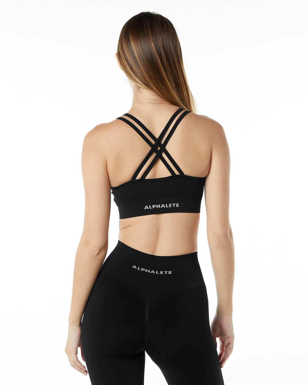 Alphalete Medium-Impact Seamless Sports Bra Schwarz | AI1467829