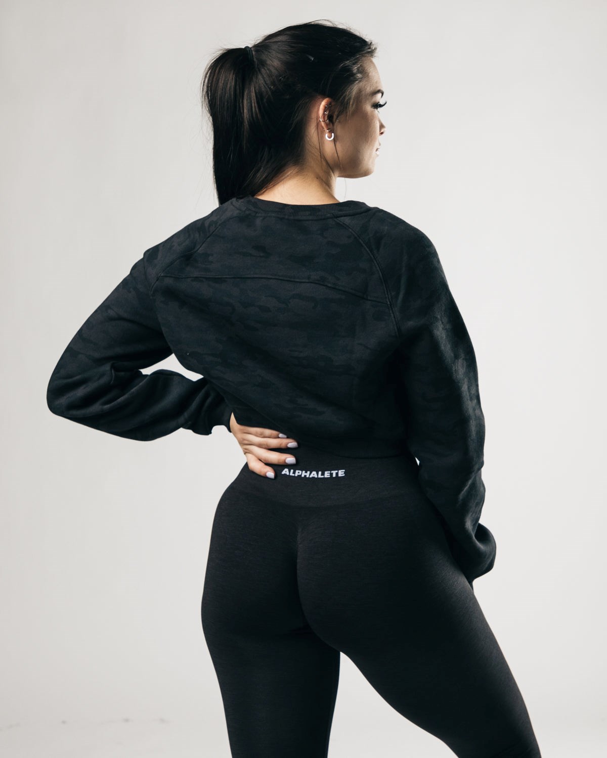 Alphalete Oversized Fleece Cropped Pullover Darkest Hour | LM2153746