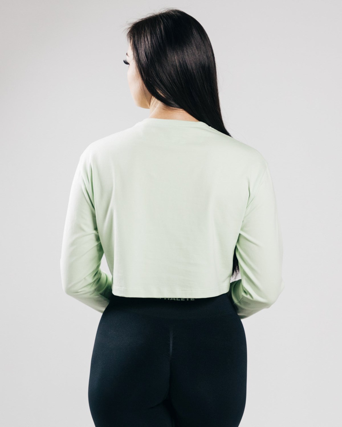 Alphalete Oversized Performance Long Sleeve Crop Frozen Spring | BJ0362875