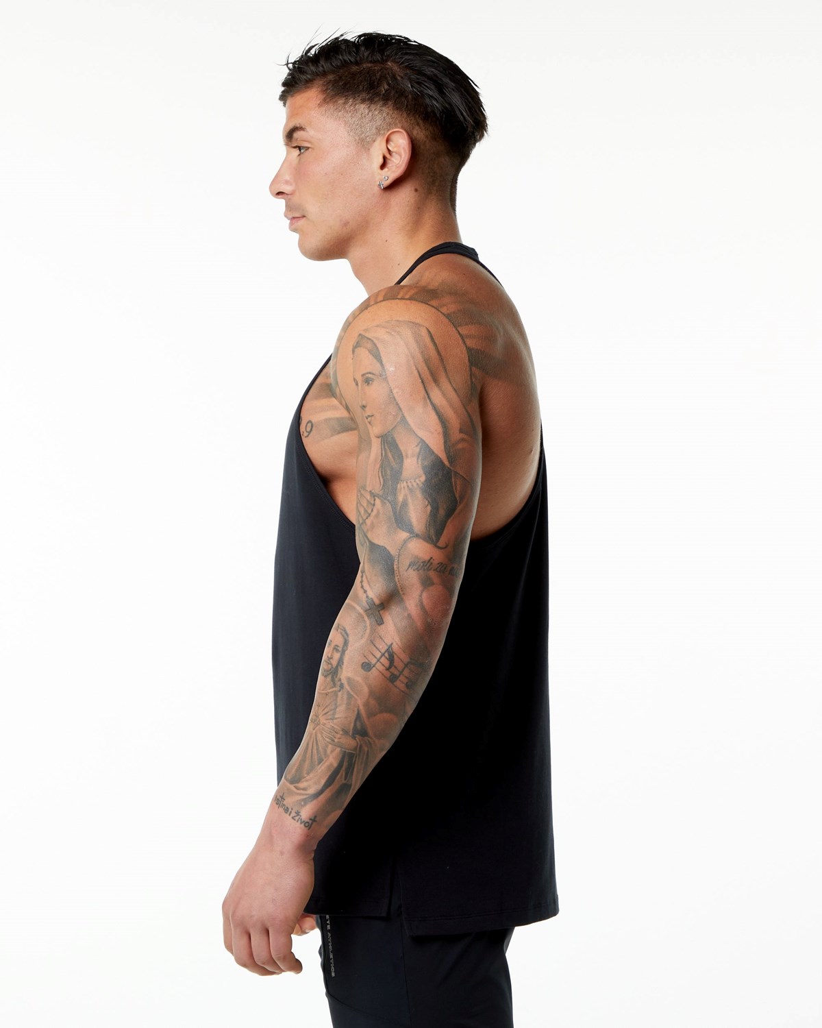 Alphalete Stepped Hem Stringer Schwarz | IA2985361