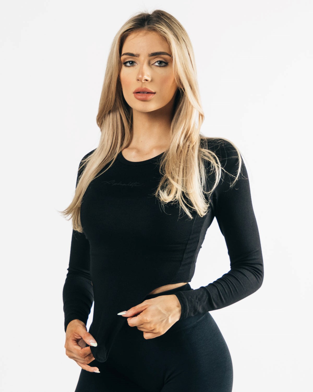 Alphalete Ultra-Stretch Long Sleeve Tie Top Blackout | TZ7136402