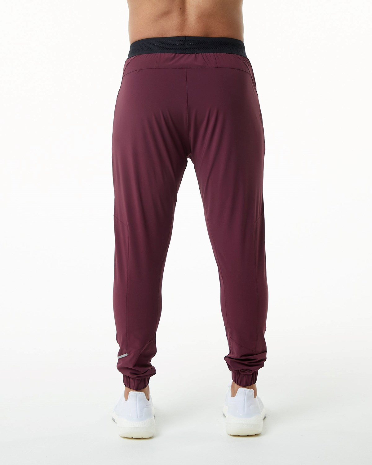 Alphalete Woven 4-Way Stretch 29