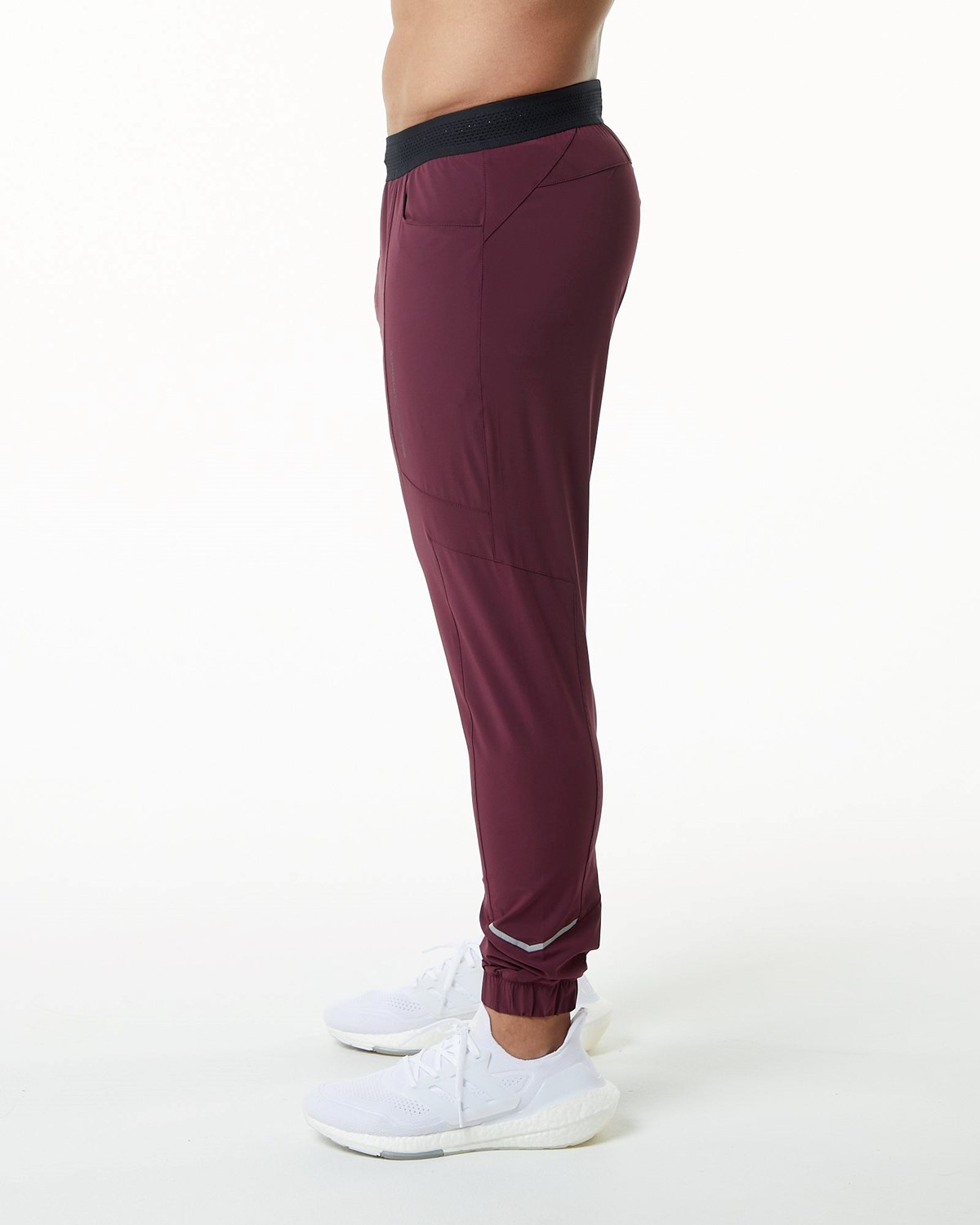 Alphalete Woven 4-Way Stretch 29