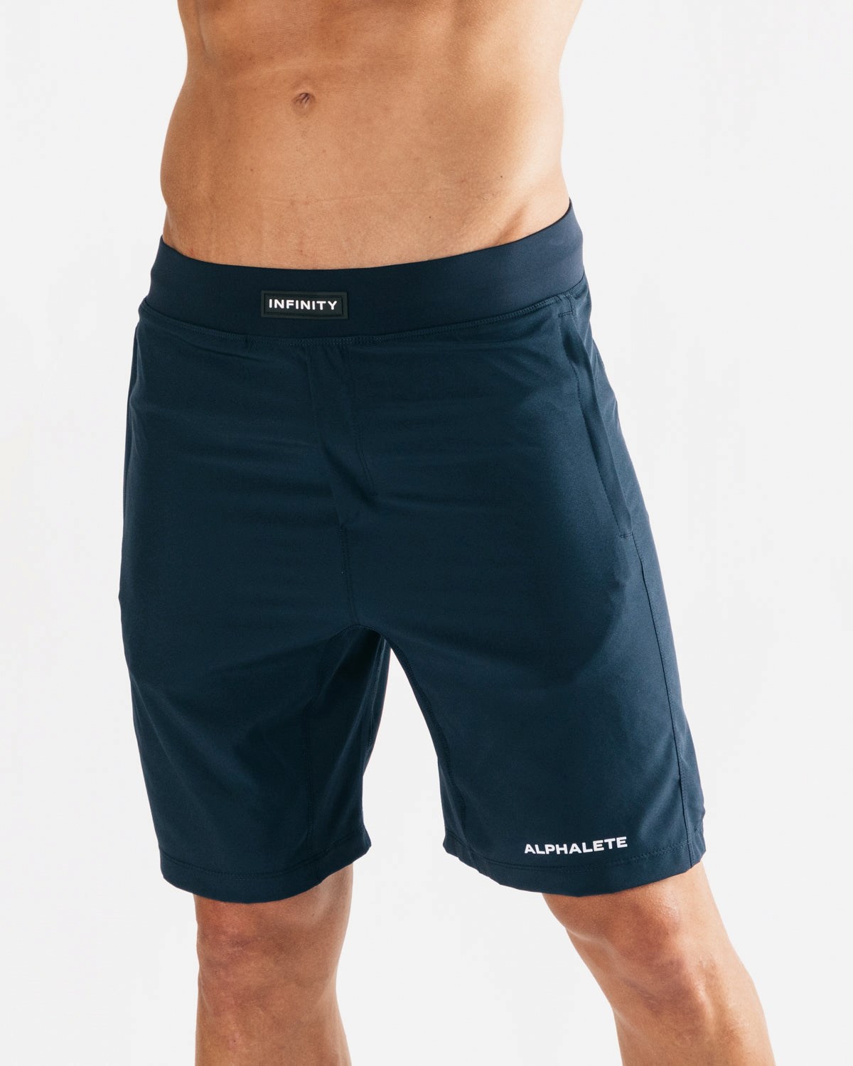 Alphalete Woven 4-Way Stretch 9\