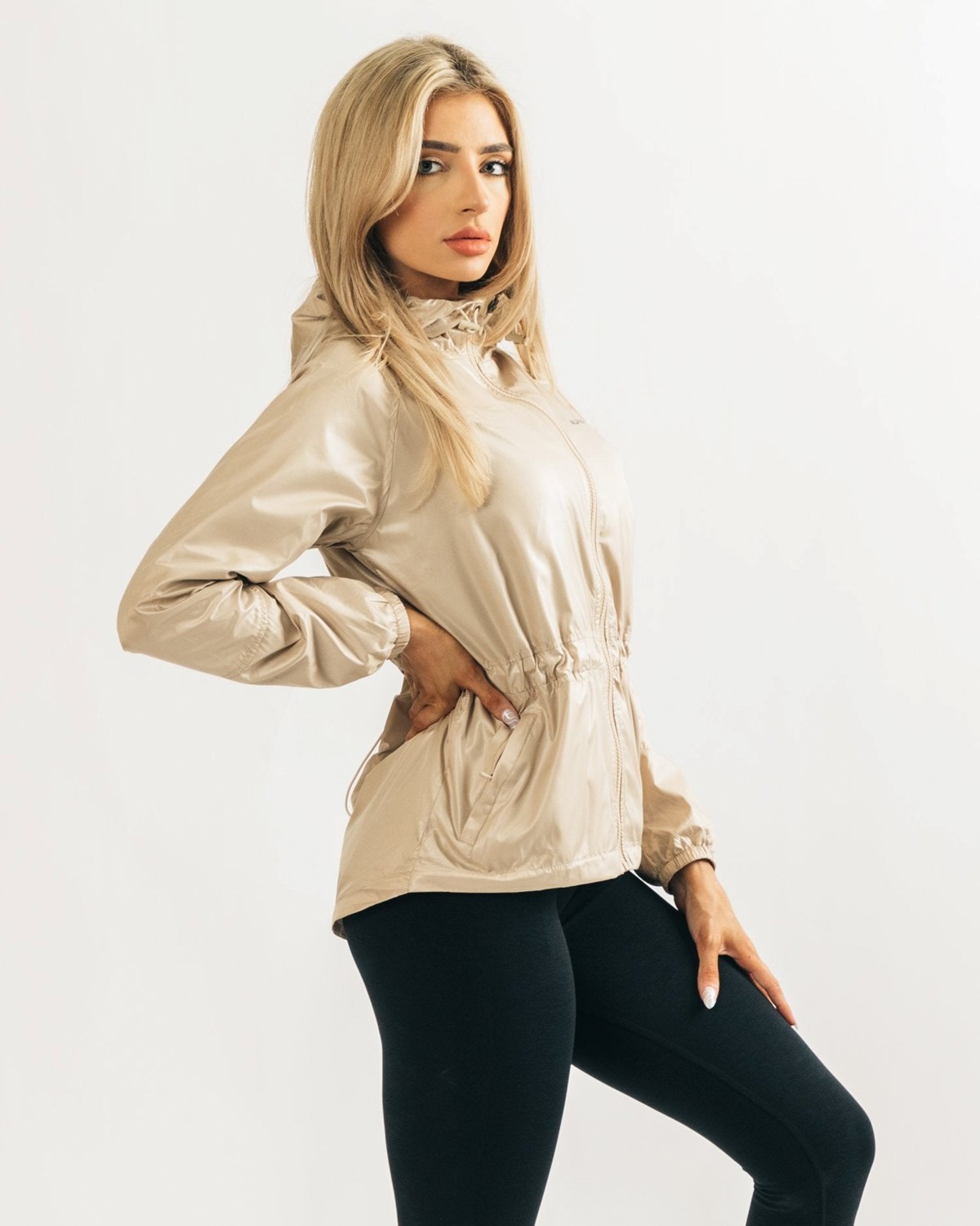 Alphalete Woven Performance Jacket Tan | LG7605138